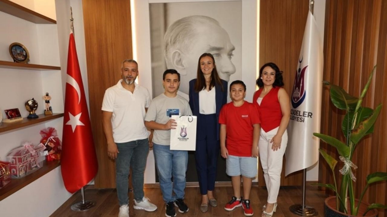 Başkan Durbay, LGS birincisi Eymen Sunmaz’ı misafir etti