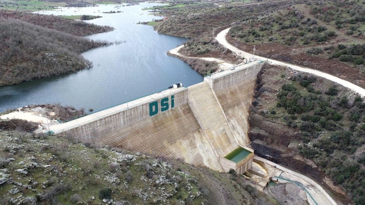 Kelebek Barajı’ndan 12 bin dekar araziye ilk kez su verildi