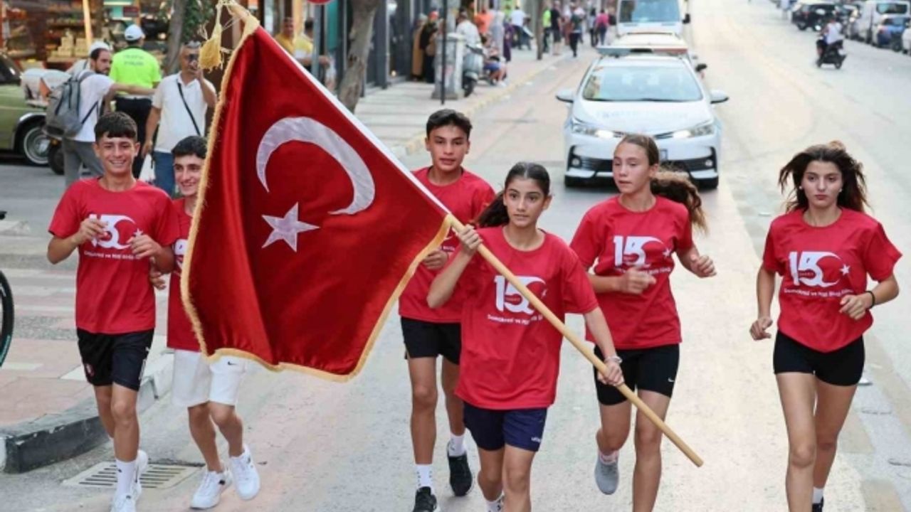 Manisa’da ‘15 Temmuz Sancak Koşusu’ büyük bir coşkuyla gerçekleştirildi