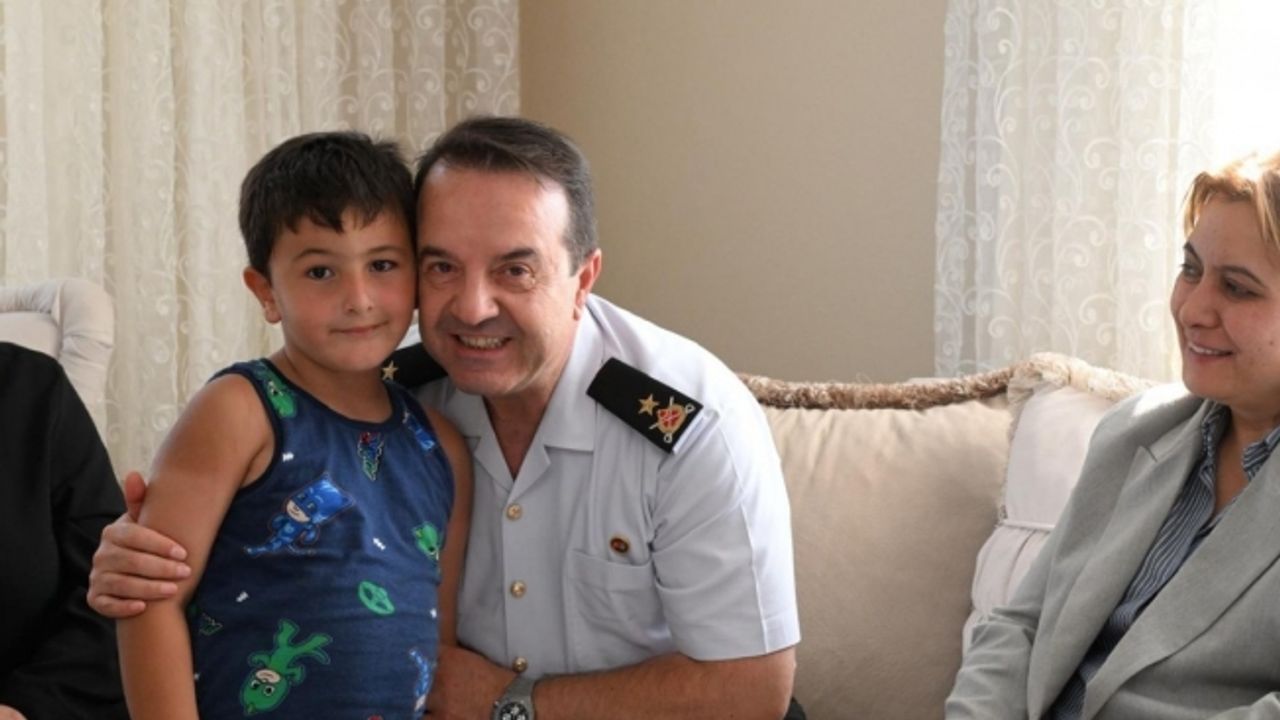 Şehit Uzman Çavuş Kuşdili’nin ailesine şehadet belgesi teslim edildi