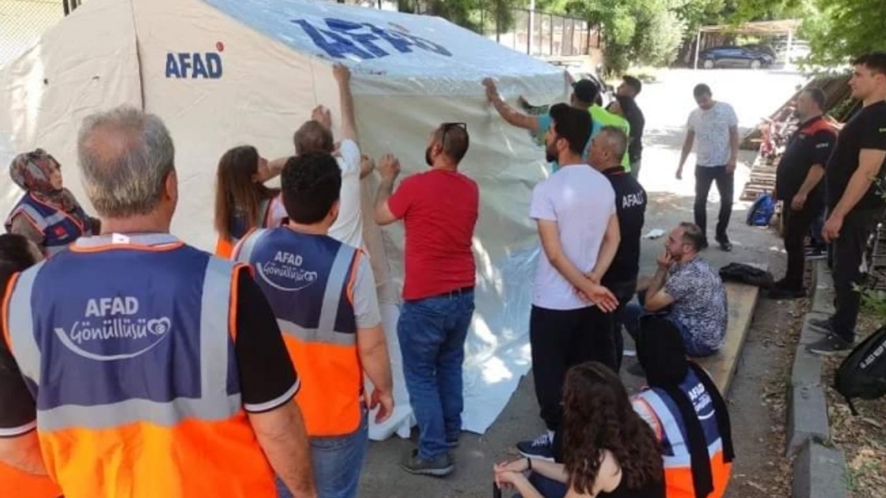 Eğitimli arama kurtarmacılar ve gönüllüler yetişiyor (Özel Haber)