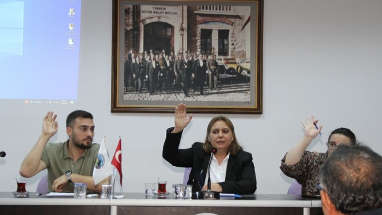 Kula Belediye Meclisi 34 milyonluk SGK borcu için taşınmazları satacak