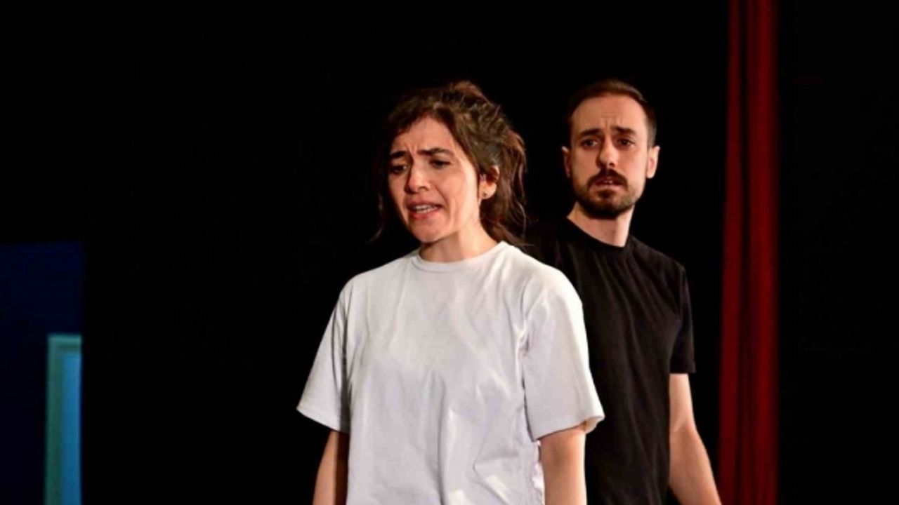 Manisa Şehir Tiyatrosu ekim ayında perdelerini açıyor