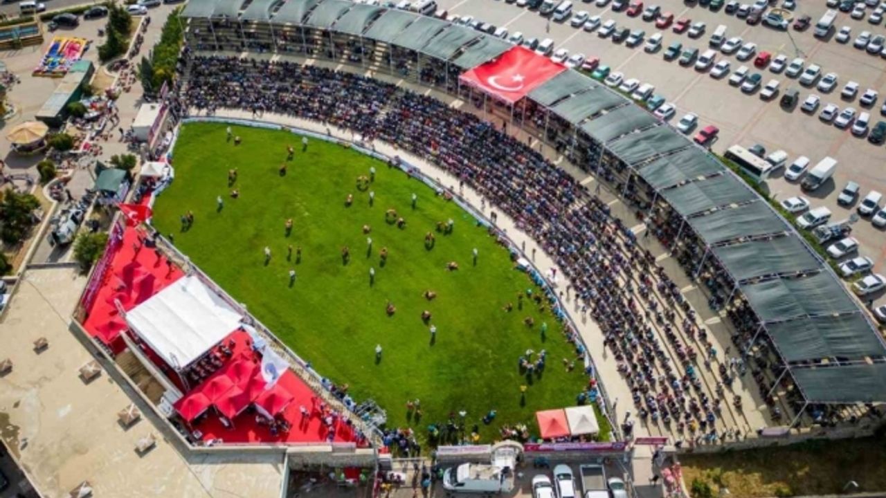 Turgutlu Belediyesi dördüncü kez yağlı güreşlere hazırlanıyor