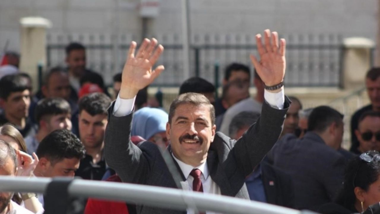 Tutuksuz yargılanan Kula Belediye Başkanı için hapis talebi