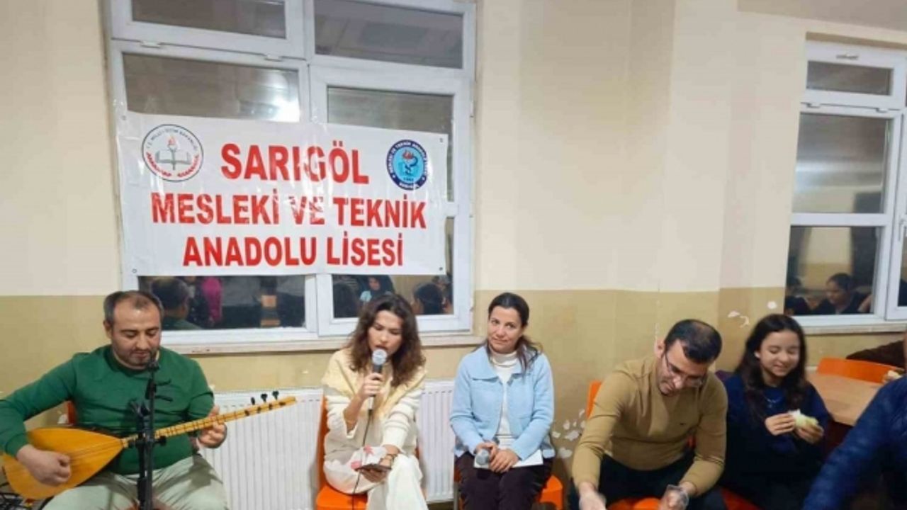 İlçe Milli Eğitim Müdüründen yatılı öğrencilere çiğ köfte sürprizi