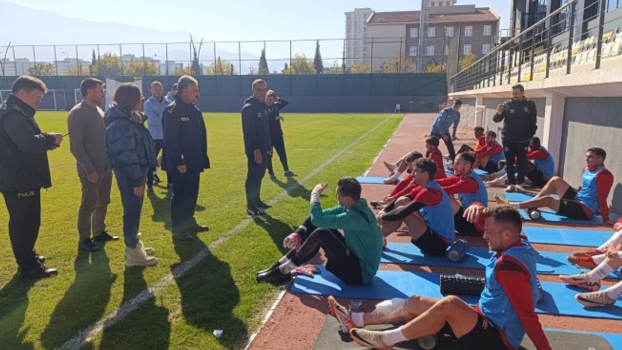 Manisa FK, İl Emniyet Müdürü Fahri Aktaş'ı ağırladı