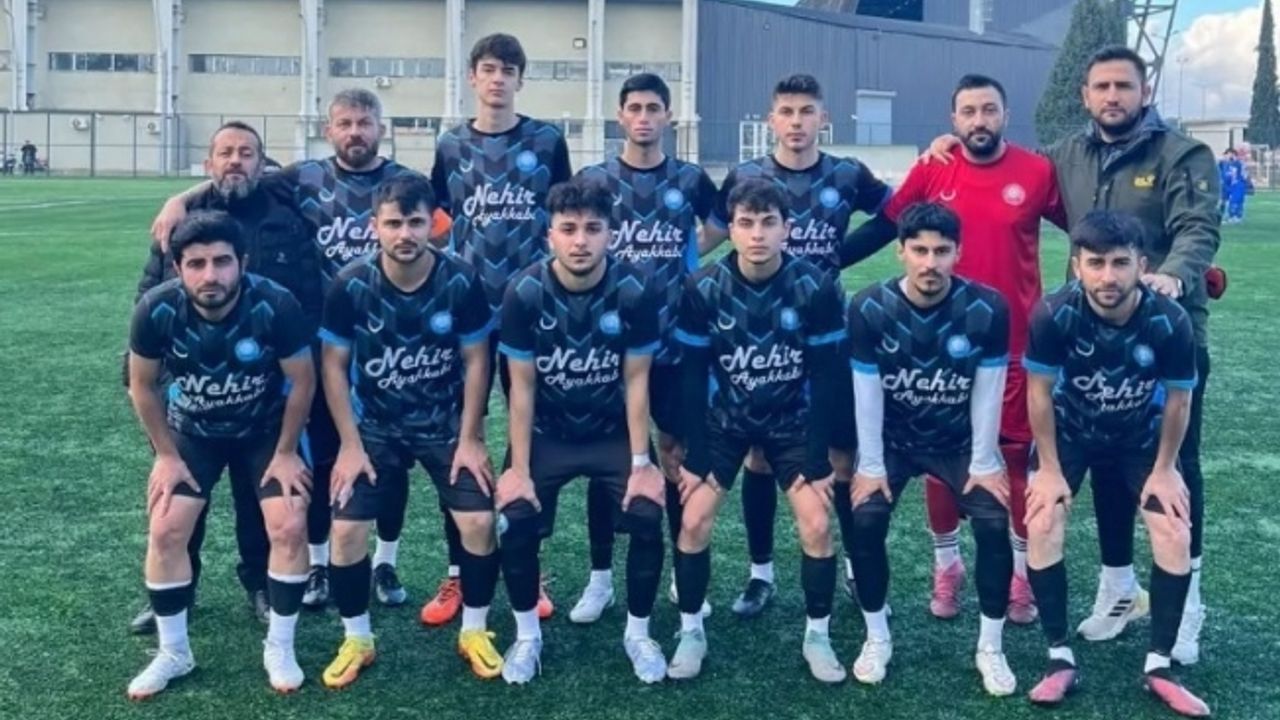 İmam Hatipliler adım adım şampiyonluğa koşuyor