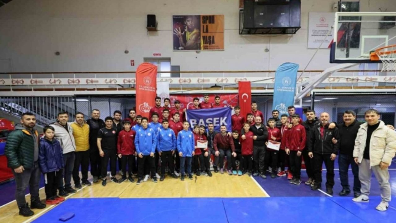 Manisa’da yapılan Okul Sporları Güreş Grup Müsabakaları sona erdi