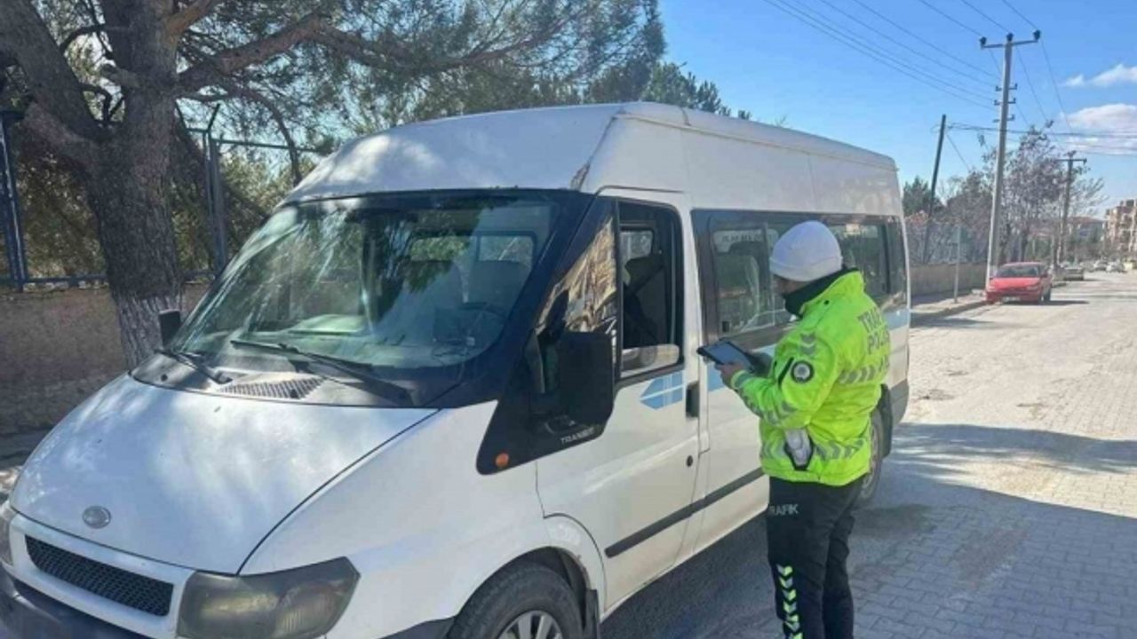 Emniyetten korsan taşımacılık ve işçi servisi denetimi