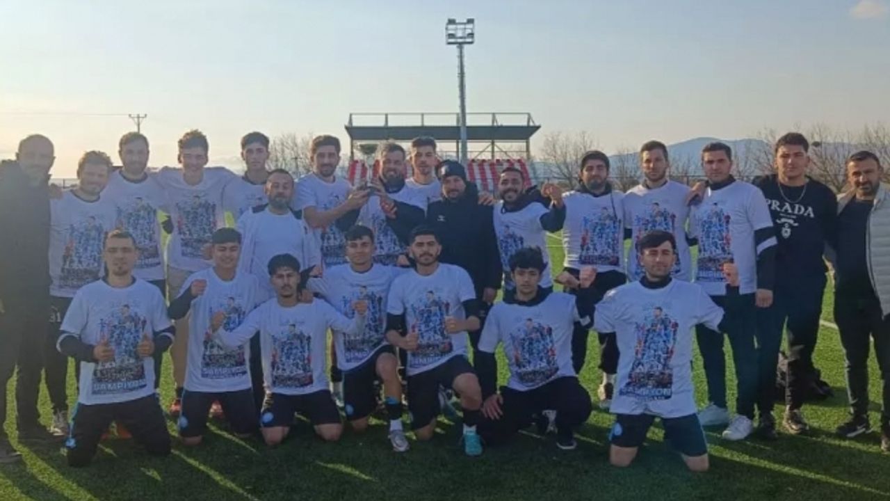 İmam Hatipliler Gençlikspor şampiyonluğunu ilan etti