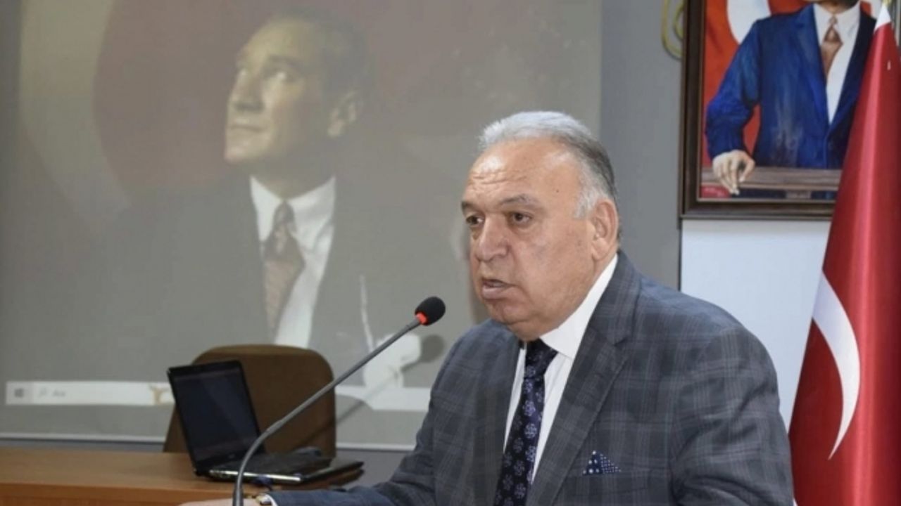 Kuruyan Marmara Gölü 3 ilçenin çiftçisini endişelendiriyor