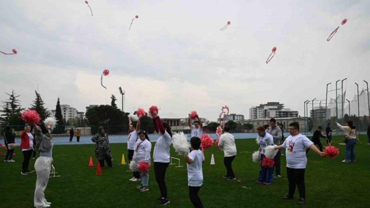Manisa’da özel bireyler için renkli şenlik