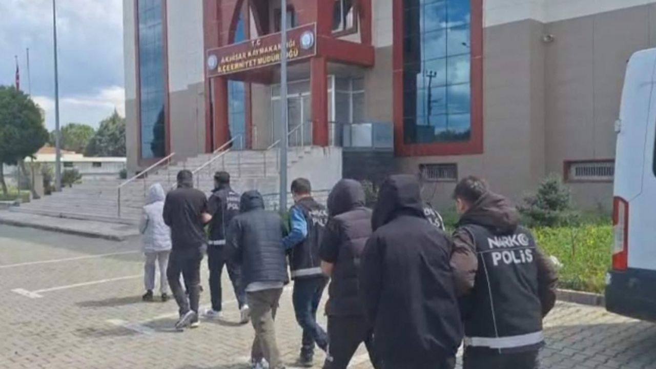 Manisa’da zehir tacirlerine darbe: 42 bin adet sentetik hap ele geçirildi