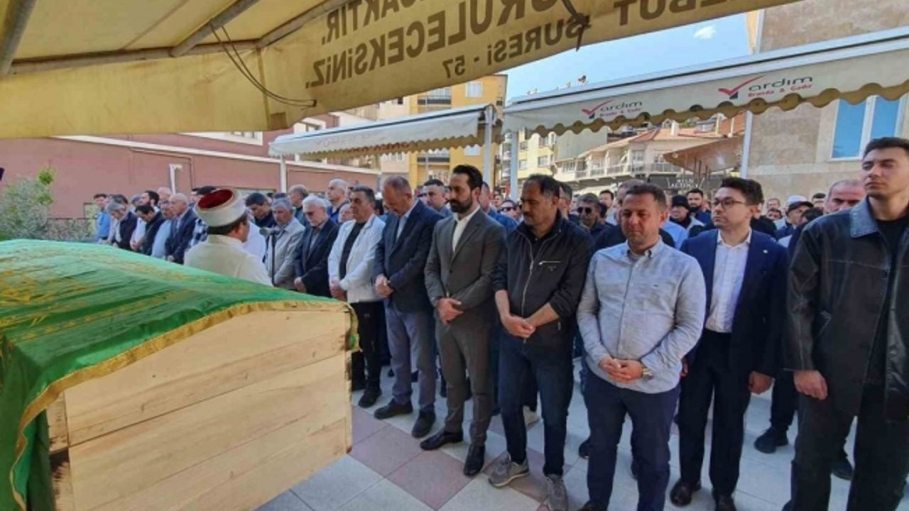 Eski Manisa Milletvekili Abdullah Akarsu son yolculuğuna uğurlandı