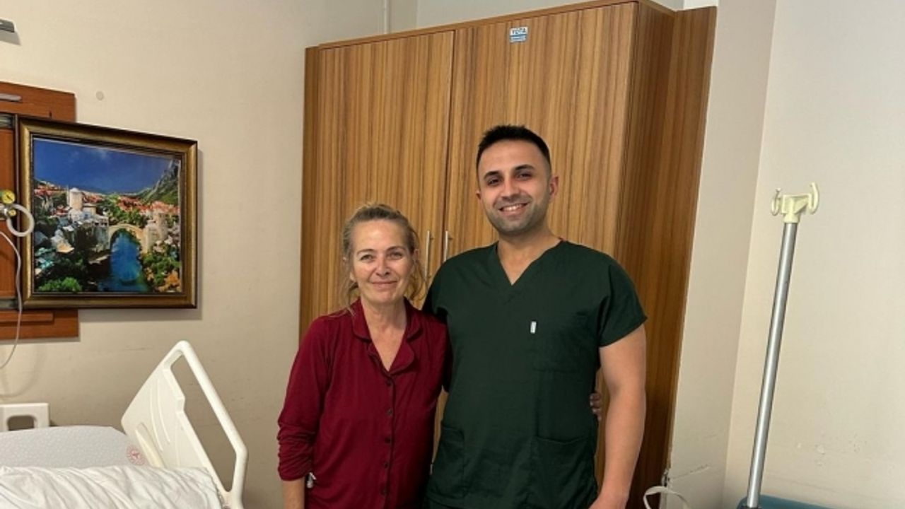 Soma Devlet Hastanesi’nde ilk kez ’Kapalı mide delinmesi ameliyatı’ yapıldı