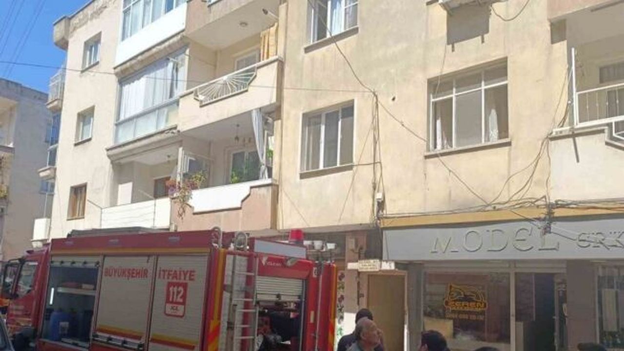 Turgutlu’da çıkan yangında 2 muhabbet kuşu telef oldu