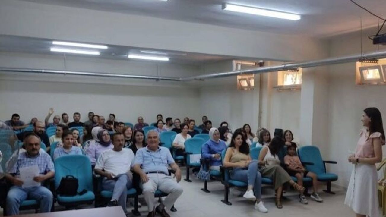 Sarıgöl’de Türkiye Yüzyılı Maarif Modülü Eğitimi Semineri düzenlendi