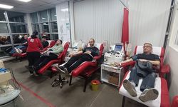 Manisalılar kan bağışını gece yapıyor