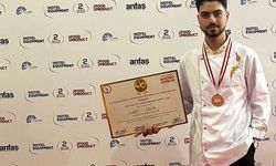 Manisalı Şef Murat Çakar'dan Antalya'da çifte madalya