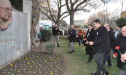 Uğur Mumcu, Salihli'de karanfillerle anıldı