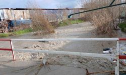 Bakırçay taştı, Soma'da sokaklar sular altında kaldı