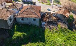 Gölmarmara'da heyelan: 7 ev kullanılamaz hale geldi