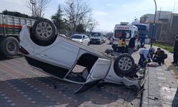Takla atan otomobilin sürücüsü yaralandı