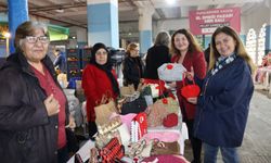 Yunusemre'de 14 Şubat temalı 'Kadın El Emeği Pazarı' kuruldu