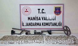 Manisa'da 2 bin 580 sikke ve 235 tarihi obje ele geçirildi