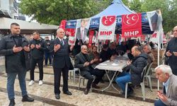 Alparslan Türkeş Salihli'de dualarla anıldı