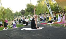 Yunusemre Belediyespor'dan kadınlara yoga eğitimi
