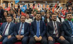 AK Parti Genel Sekreteri İnan: 'Özgür Özel'i benzin istasyonlarından uzak tutsunlar'