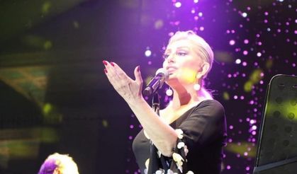 Nostalji kraliçesi Muazzez Ersoy, Manisa’da sevenleriyle buluştu