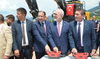 Bahadır Yenişehirlioğlu: “Eser ve Hizmet Siyasetinden Ayrılmayacağız”