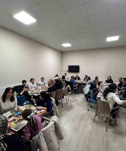 Tarım personeli ve aileleri aynı sofrada buluştu