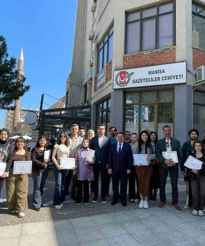 Manisalı Gazeteciler dron ehliyetlerini aldı