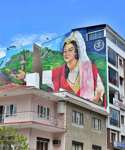 Manisa'nın sokakları sanatla renkleniyor