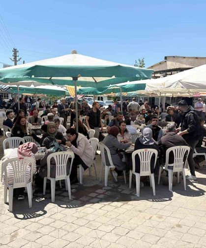 Gördes Sanayi Sitesi'nden 6 bin kişilik hayır yemeği