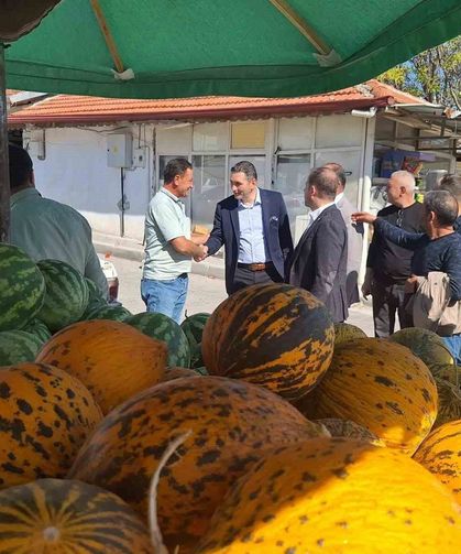 AK Partili vekil Selendi'de esnafın nabzını tuttu