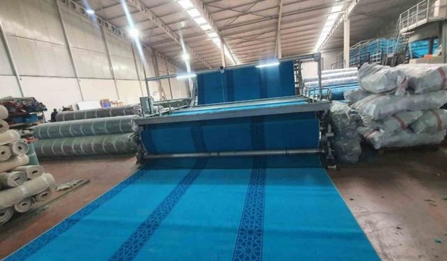 Demircili halıcılar Emevi Camii için harekete geçti