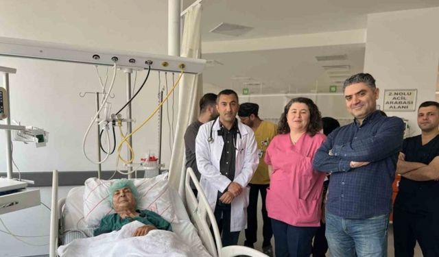 90’lık nine şifayı Manisa Şehir Hastanesinde buldu