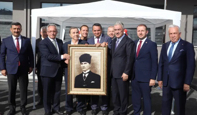 Bursa’da yeni eğitim yılı birlik ve teşekkür mesajlarıyla başladı