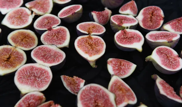 Bursa’nın dünyaca ünlü siyah incirleri Osmangazi’de yarıştı