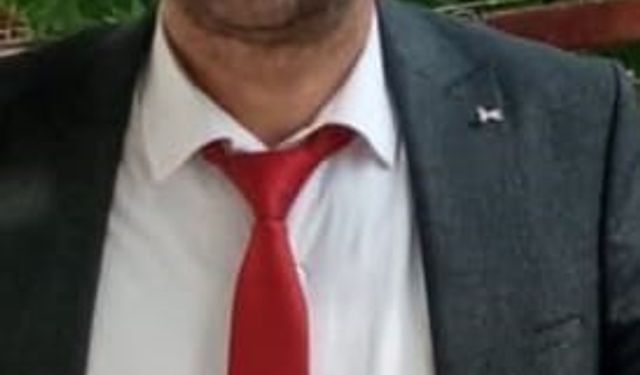 Devrilen traktörün altında kalan sürücü hayatını kaybetti