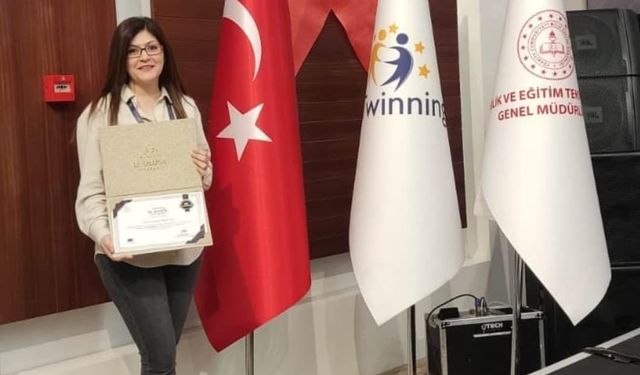 Manisa eTwinning ailesinden bir başarı daha!
