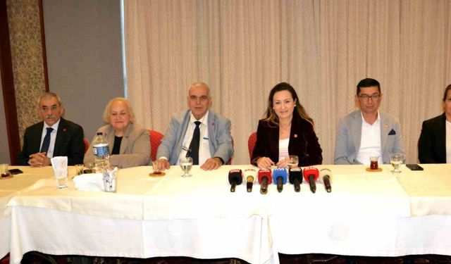 Başkan Özalper yeni yönetimiyle basının sorularını yanıtladı