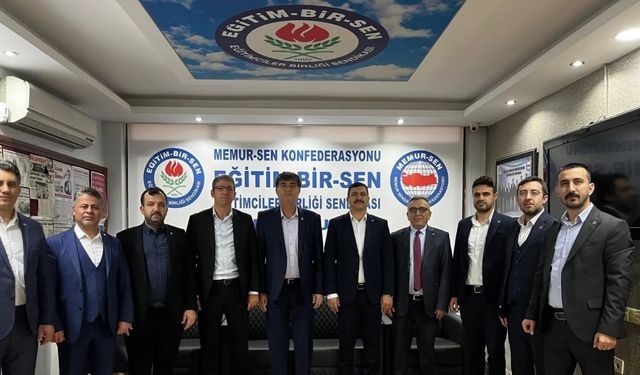 Eğitim-Bir-Sen Yunusemre’de bayrak değişimi