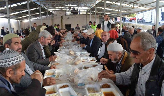 Güneşli’de 7 bin kişi aynı sofrada buluştu