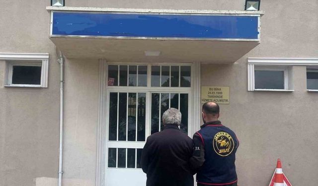 Manisa’da 27 yıl hapisle aranan dolandırıcı sahte kimlikle yakalandı